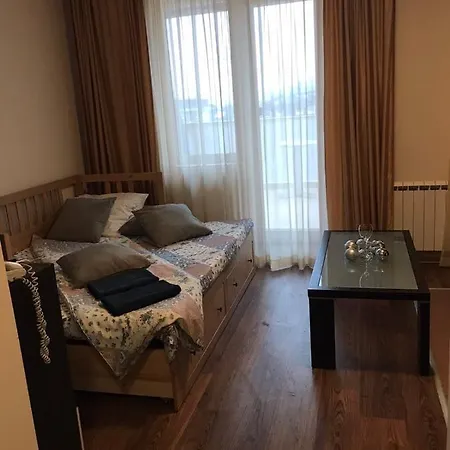 Royal Towers Apartement Neki Apartment *